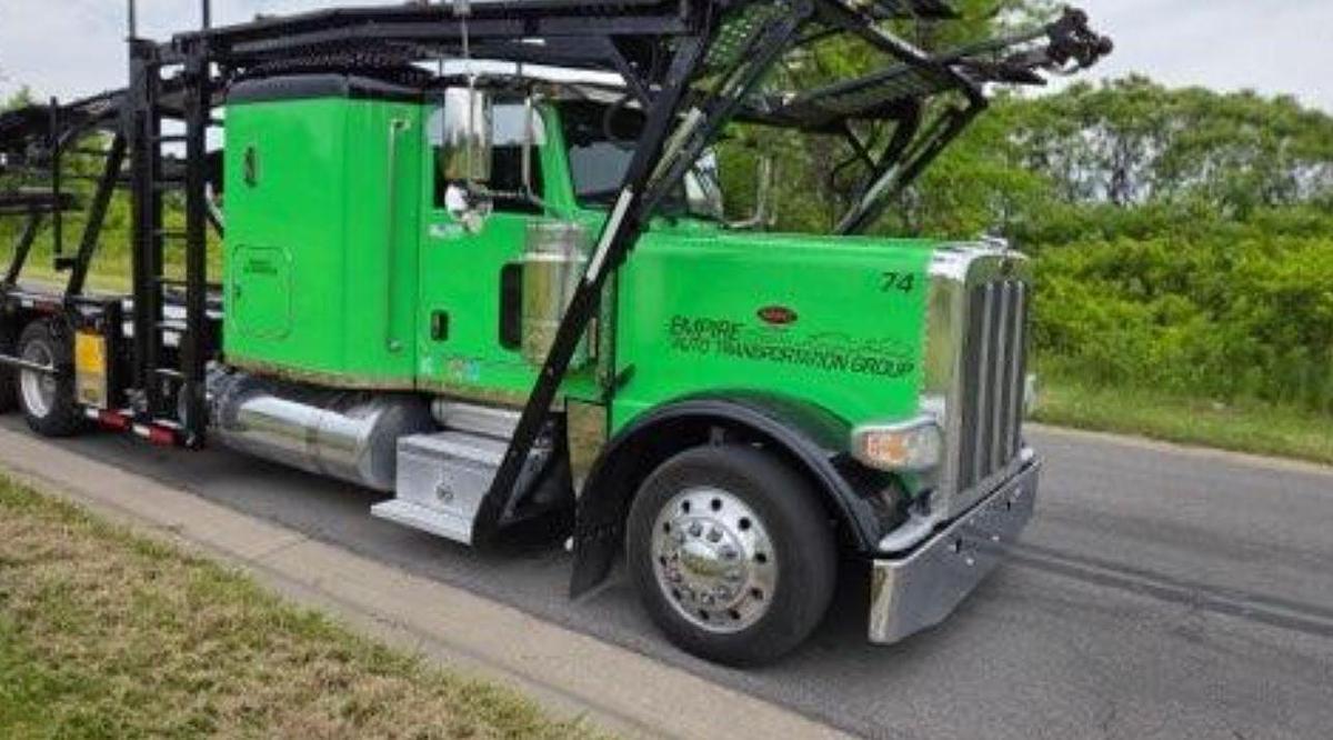 Used 2021 Peterbilt 389
