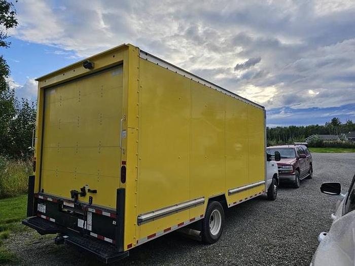 Used 2022 Ford F350 Box Truck