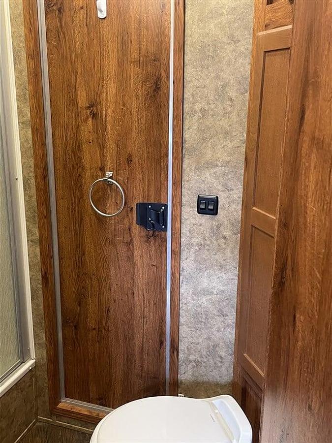 Used 2021 Lakota C7309 3 Horse Trailer with Living Quarters