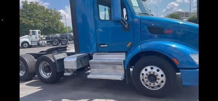 Used 2018 Peterbilt 579