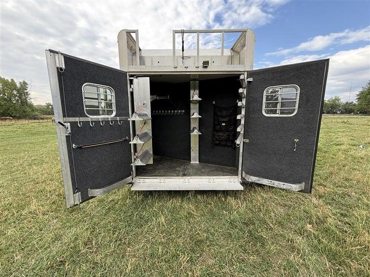 Used 2021 4 Star 5 Horse