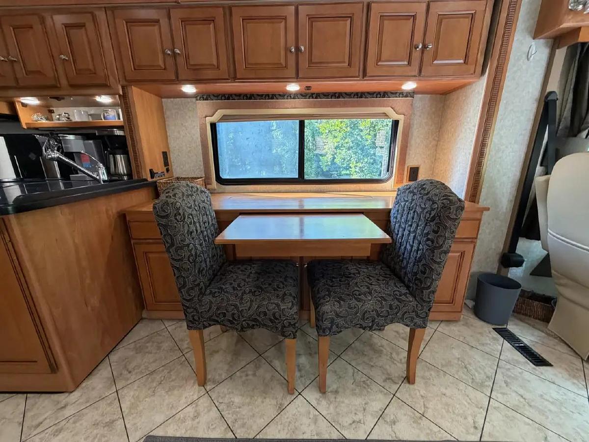 Used 2010 Winnebago Journey Express 34y