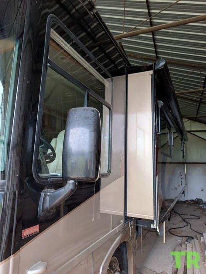 Used 2010 Itasca Meridian V Class 34Y