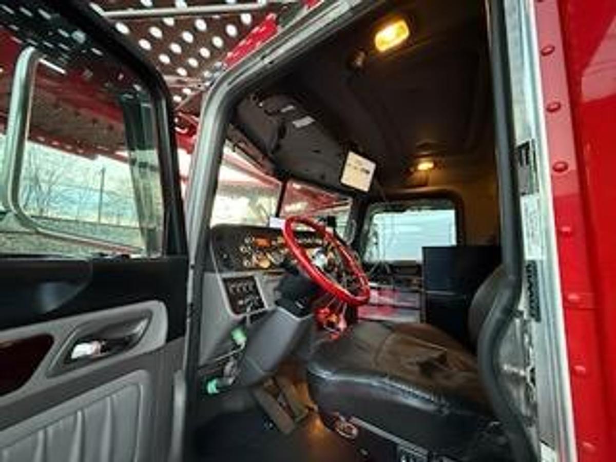 Used 2020 Peterbilt 389 Car Hauler