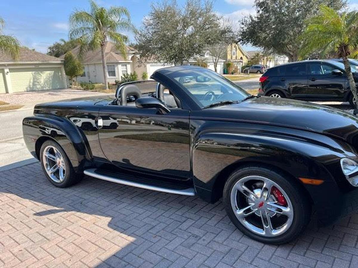 Used 2005 Chevrolet SSR LS2 Pickup