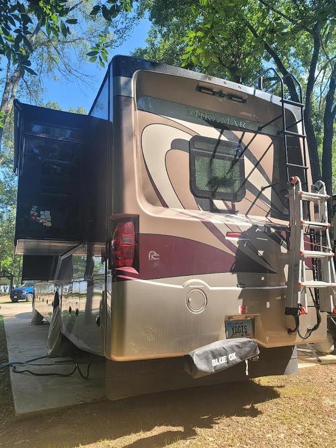 Used 2020 Thor Motor Coach Miramar 37.1 Class A Motorhome