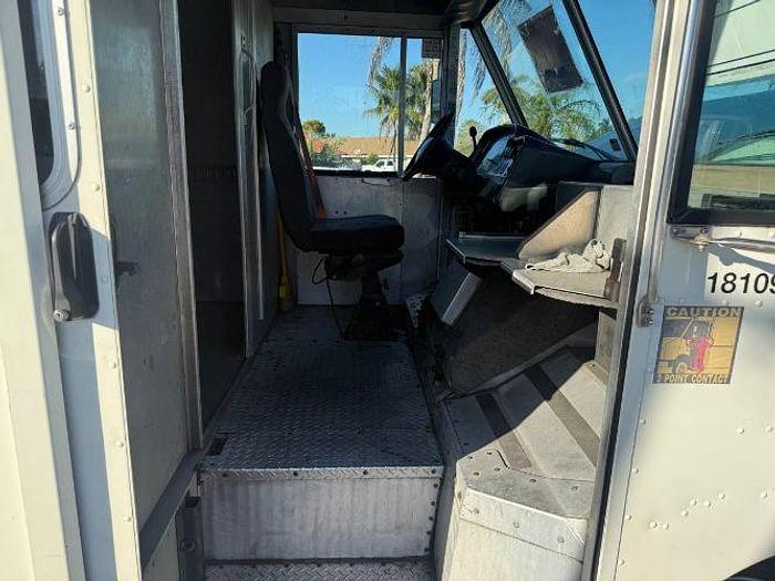 Used 2010 Ford Econoline Commercial Chassis F450 Step Van