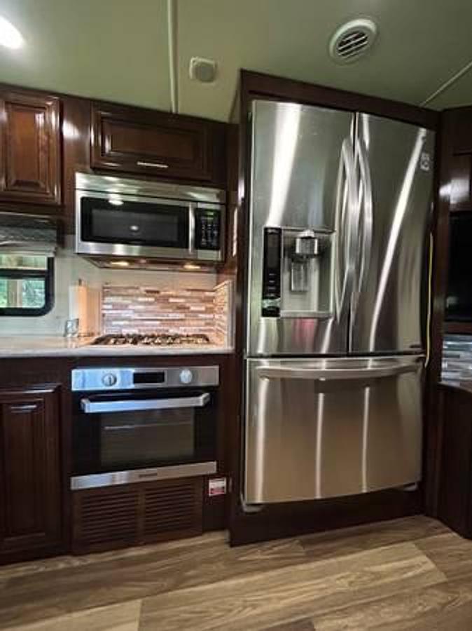 Used 2019 Forest River Georgetown Ds 369xl