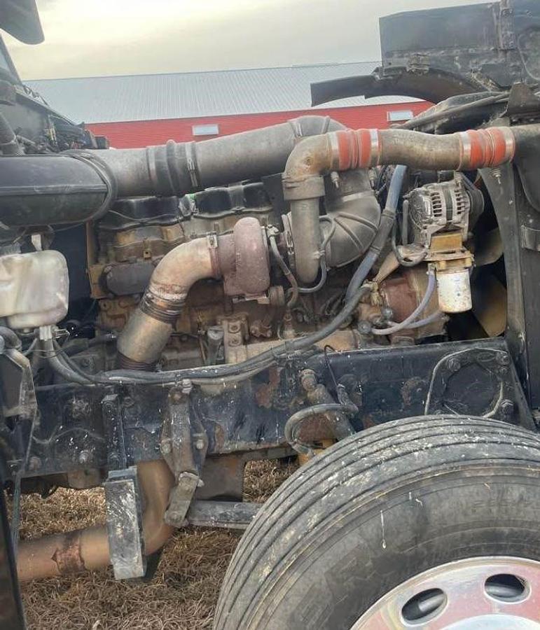 Used 1998 PETERBILT 379EXHD Day Cab