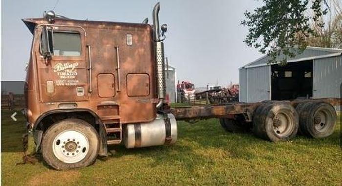 Used 1977 Freightliner FLT64T
