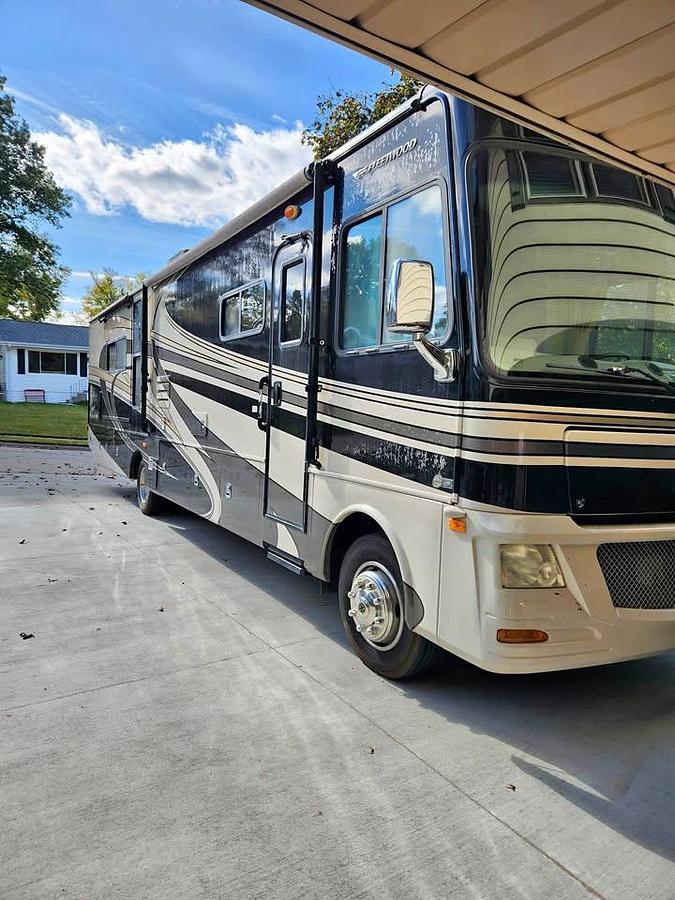 Used 2010 Fleetwood Terra Class A Motorhome