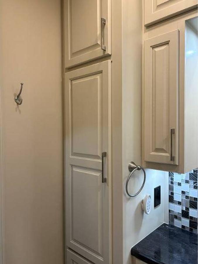 Used 2023 Luxe Elite 44FL Fifth Wheel