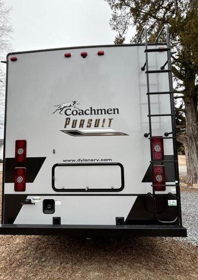 Used 2023 Coachmen Pursuit 29XPS