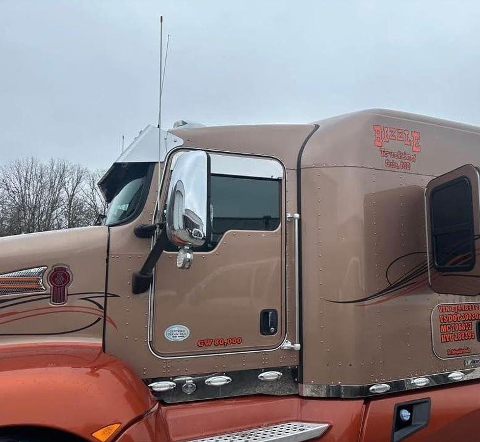 Used 2015 KENWORTH T660 Conventional Sleeper Semi