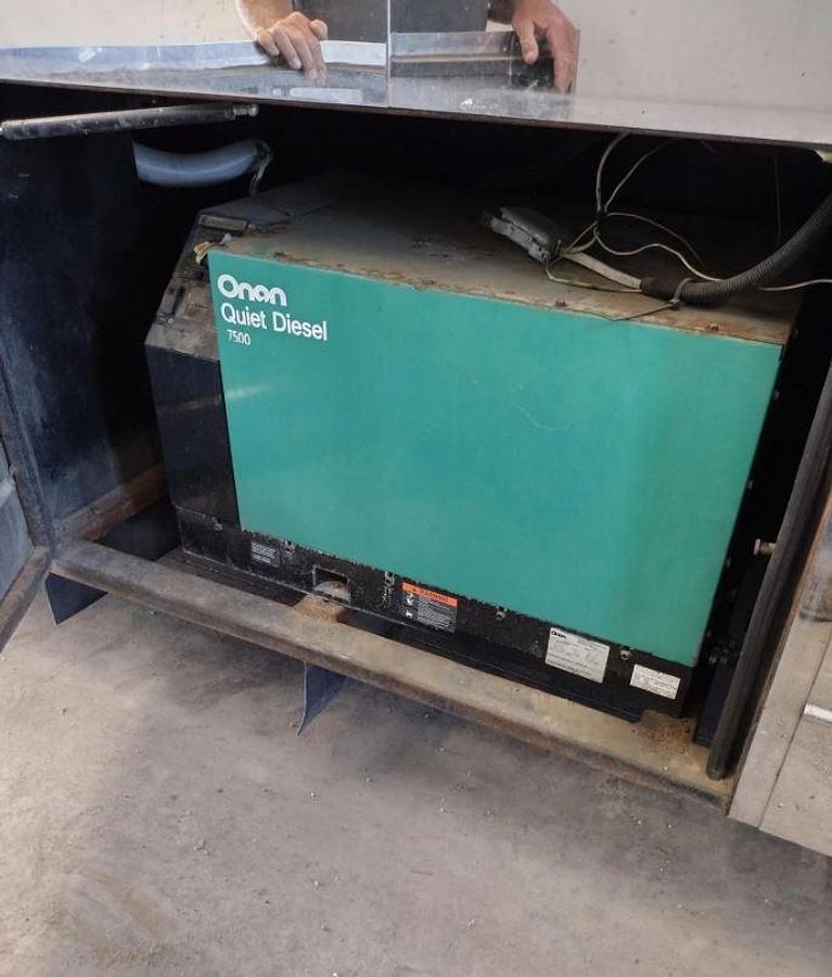 Used 2008 Peterbilt 389 ToterHome