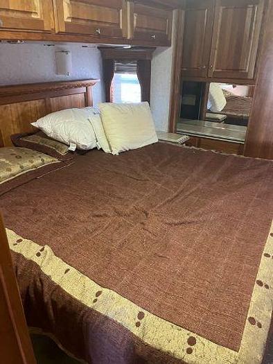 Used 2006 Monaco Camelot 42-DSQ