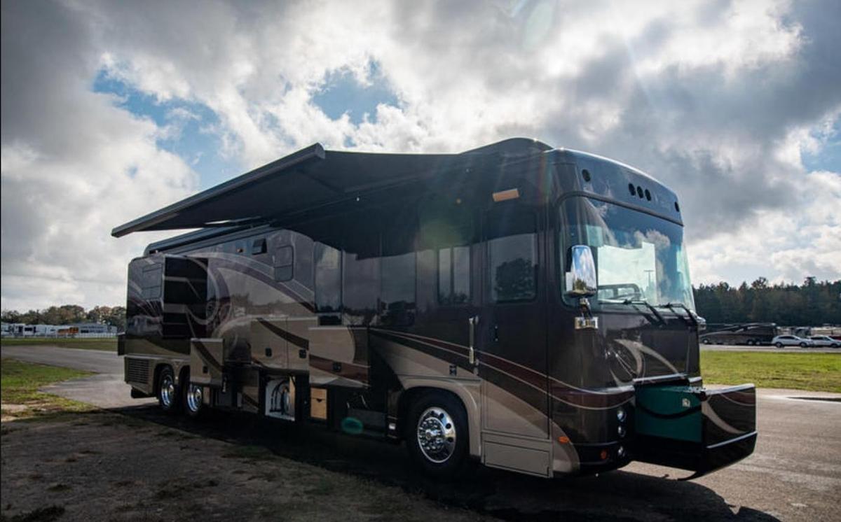 Used 2009 Foretravel Nimbus Tahoe 4030