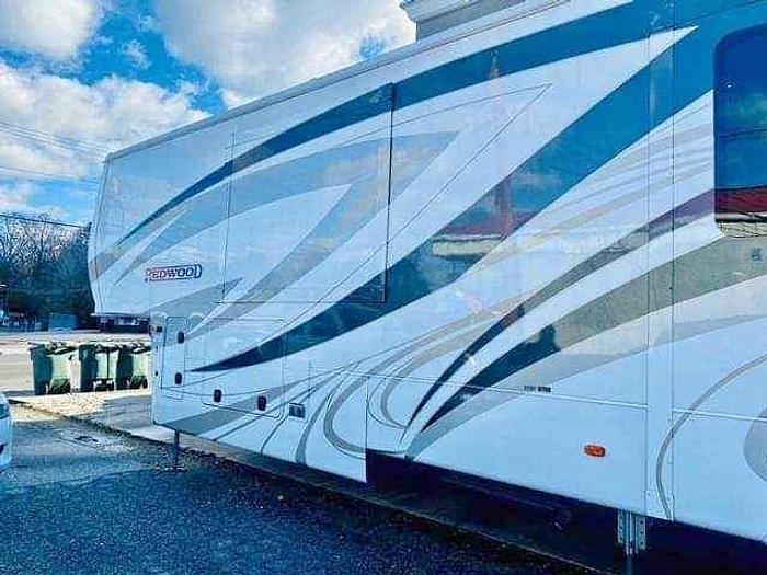 Used 2023 Crossroads Redwood 4001LK