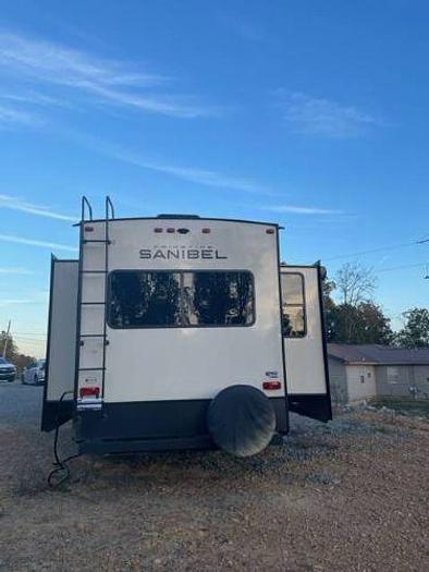 Used 2023 Prime Time Sanibel 3902WB