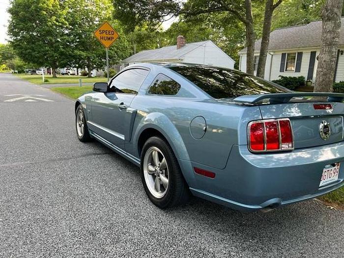 Used 2006 Ford Mustang GT Deluxe