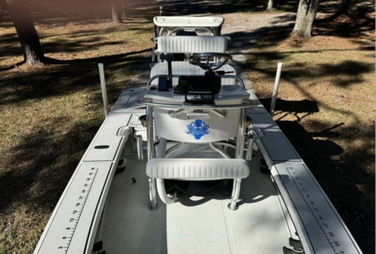 Used 2015 Action craft boat