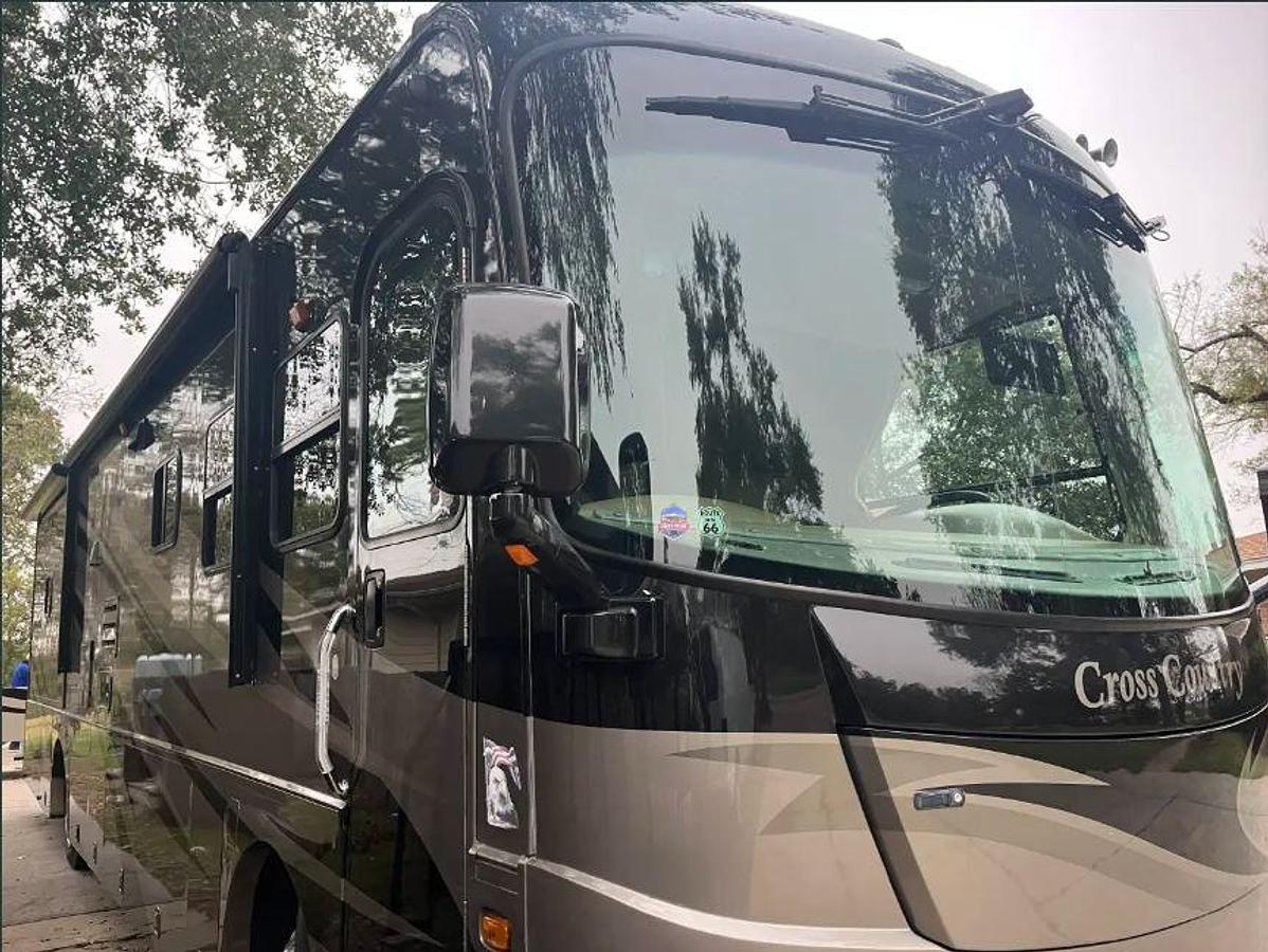 Used 2008 Coachmen Cross Country 382DS Class A Motorhome