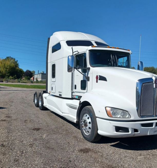 Used 2014 Kenworth T660