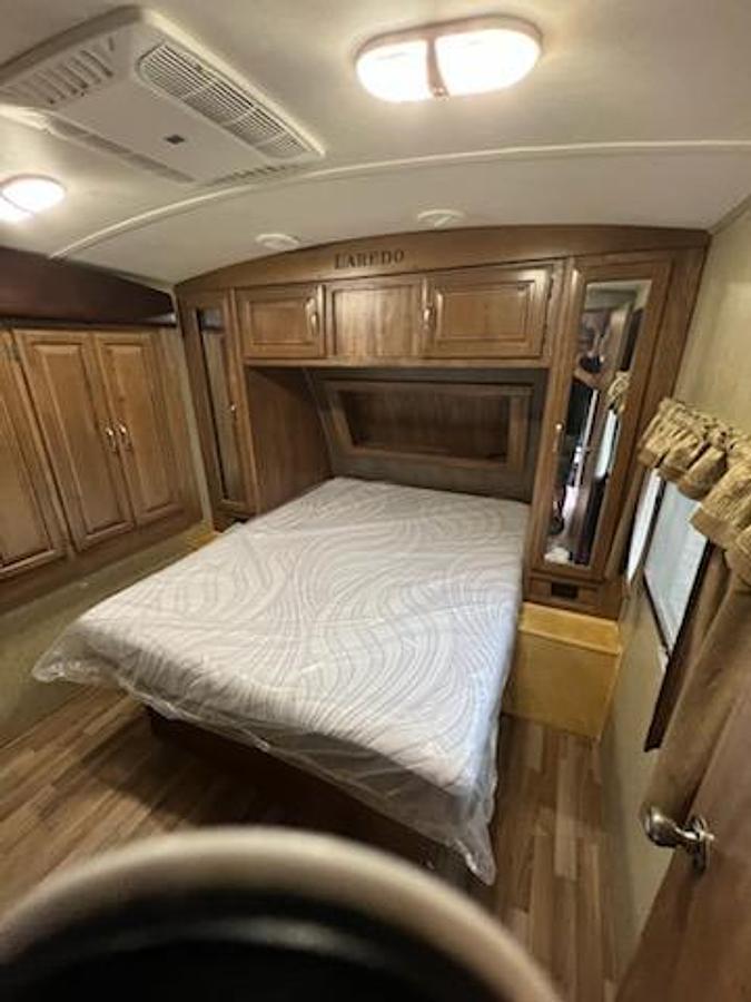 Used 2015 Keystone Laredo Travel Trailer