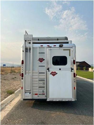 Used 2010 Hart 3 Horse Trailer With Living Quarters