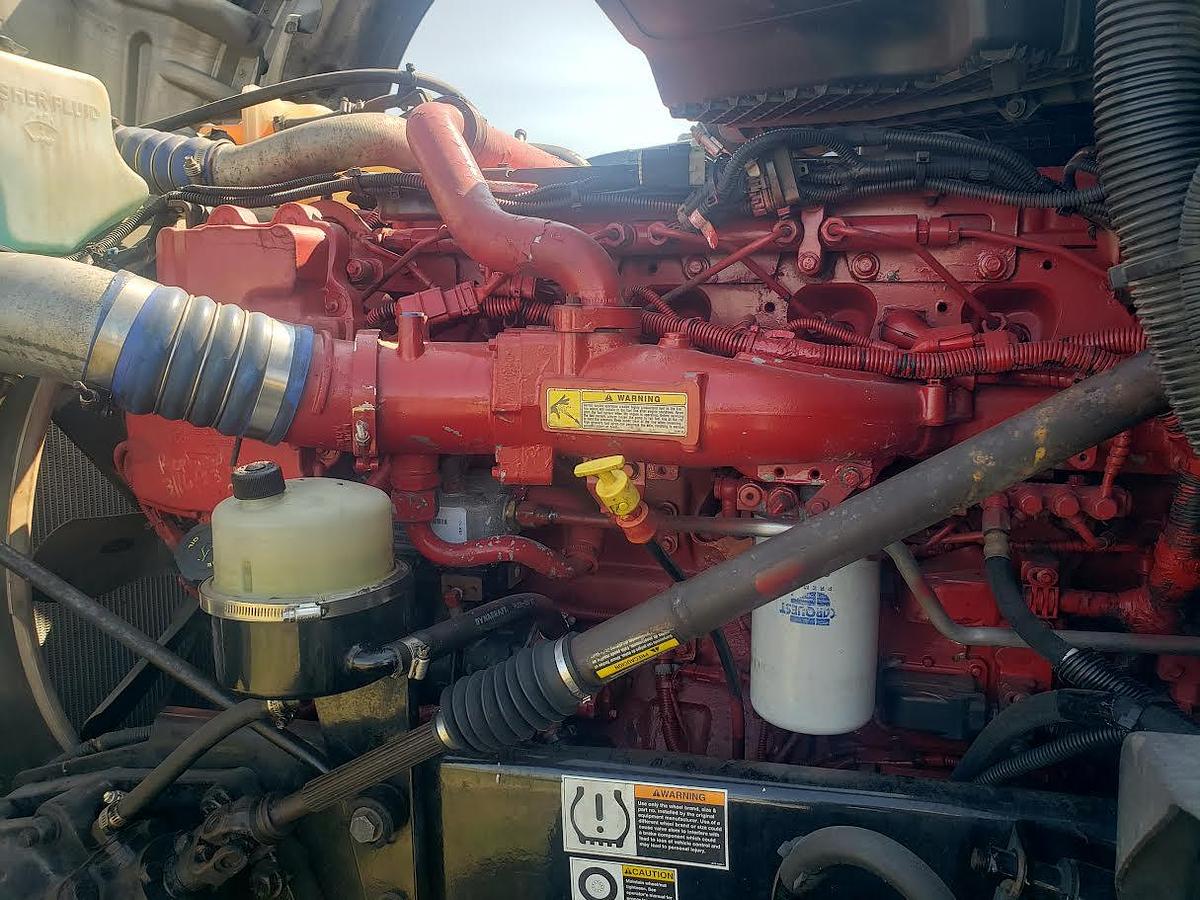 Used 2016 Kenworth T880 172" 2017 ARI SLPR Toterhome