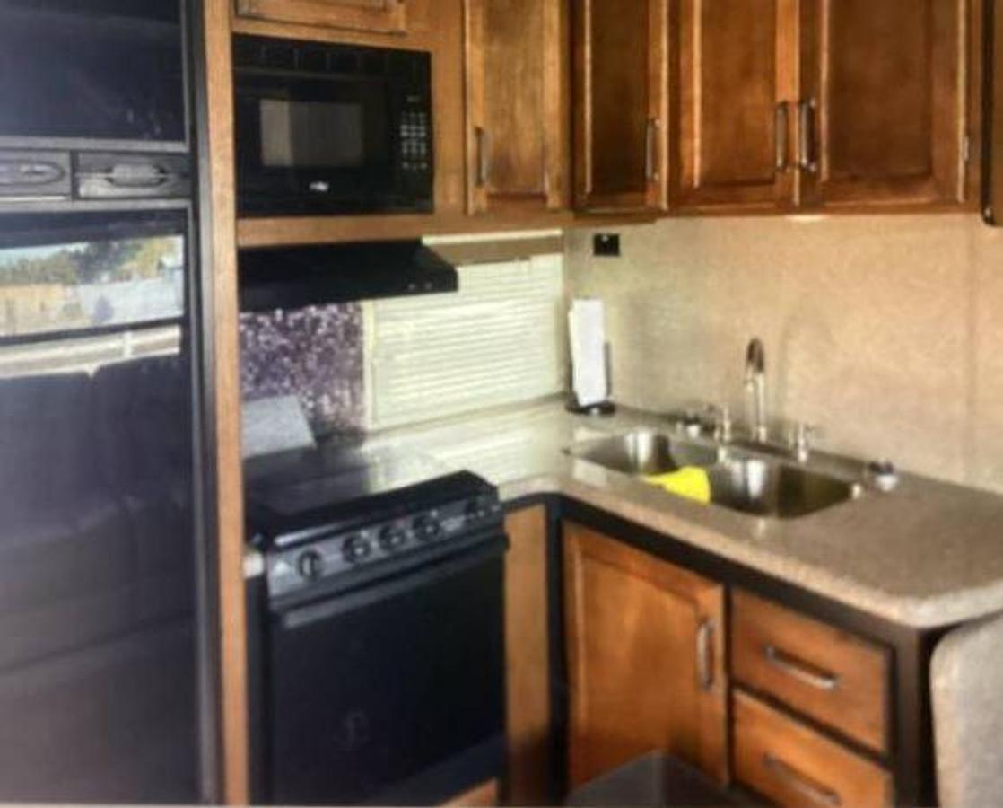 Used 2016 Keystone Carbon Toyhauler