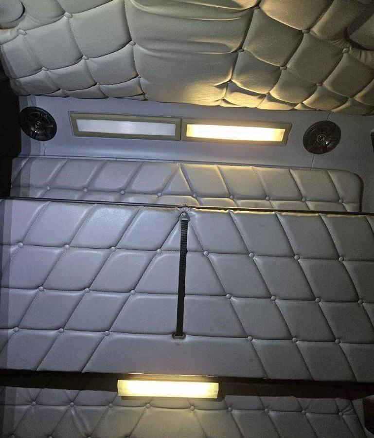 Used 1998 FREIGHTLINER FLD132 CLASSIC XL