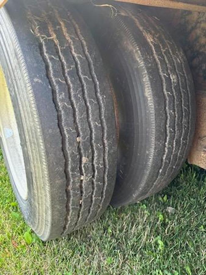 Used 2012 Fontaine Renegade Step Deck Trailer