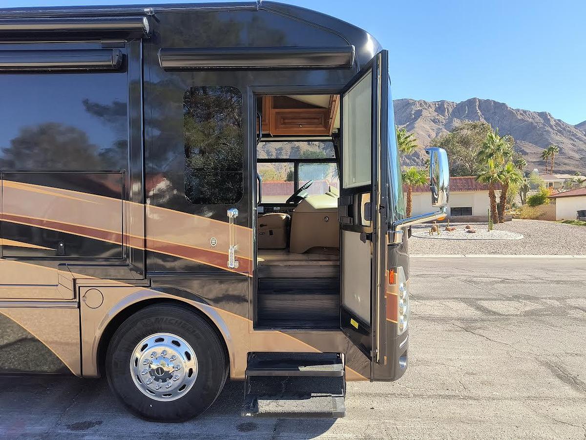 Used 2015 Thor Motor Coach Tuscany 45AT Class A Motorhome