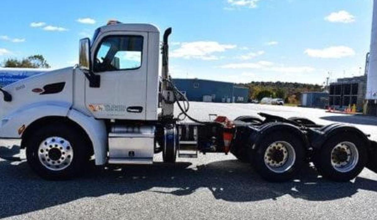 Used 2018 Peterbilt 579