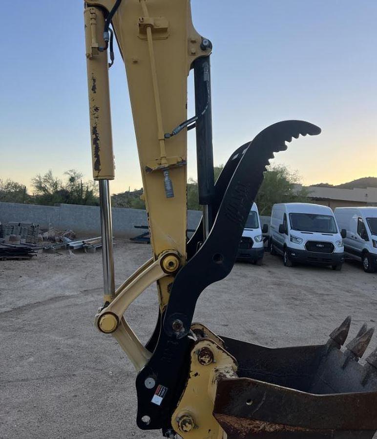 Used 2011 KOMATSU PC88MR-8