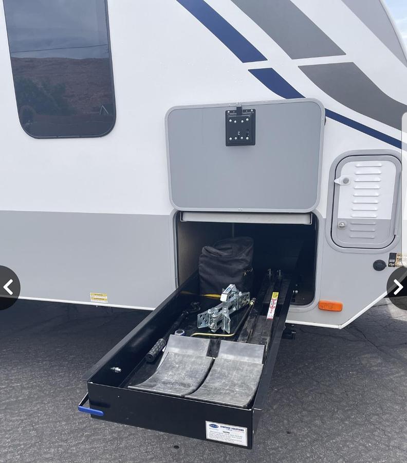 Used 2021 Lance 2295 Travel Trailer