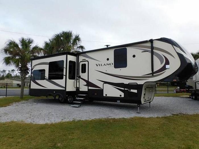 Used 2016 Vanleigh RV Vilano 365RL