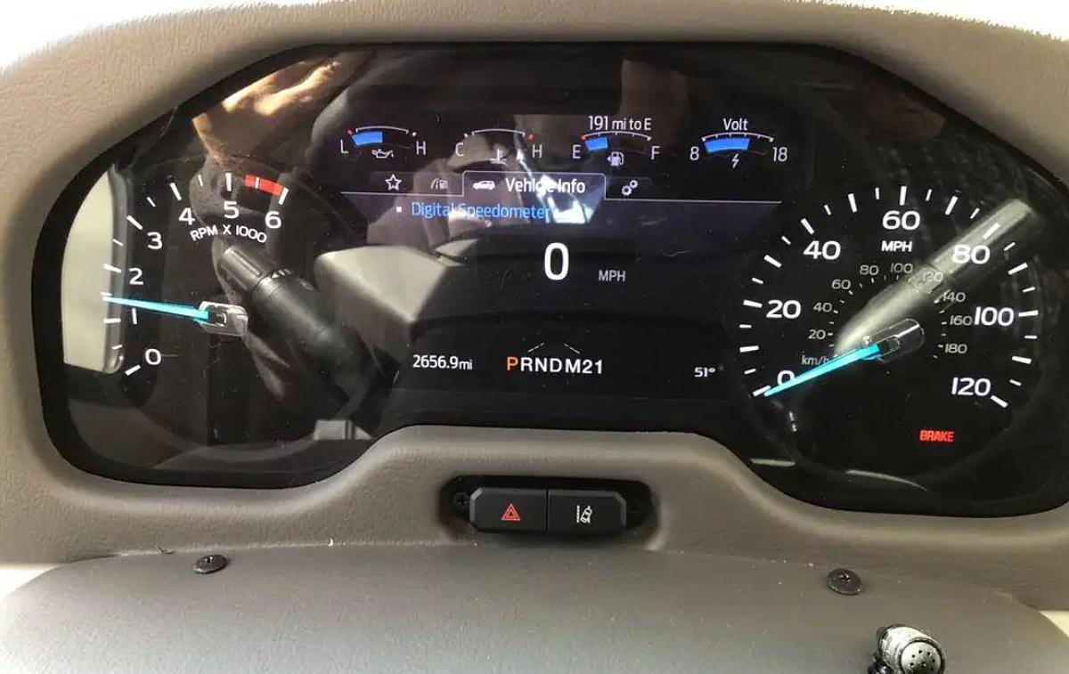 Used 2025 Winnebago Sunstar 29NP Class A Motorhome