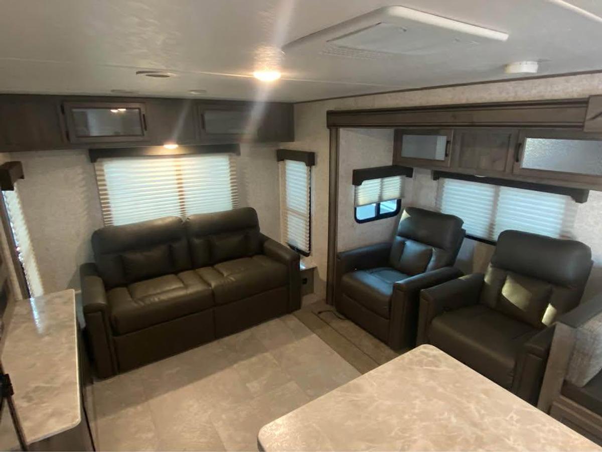 Used 2021 Coachmen Apex