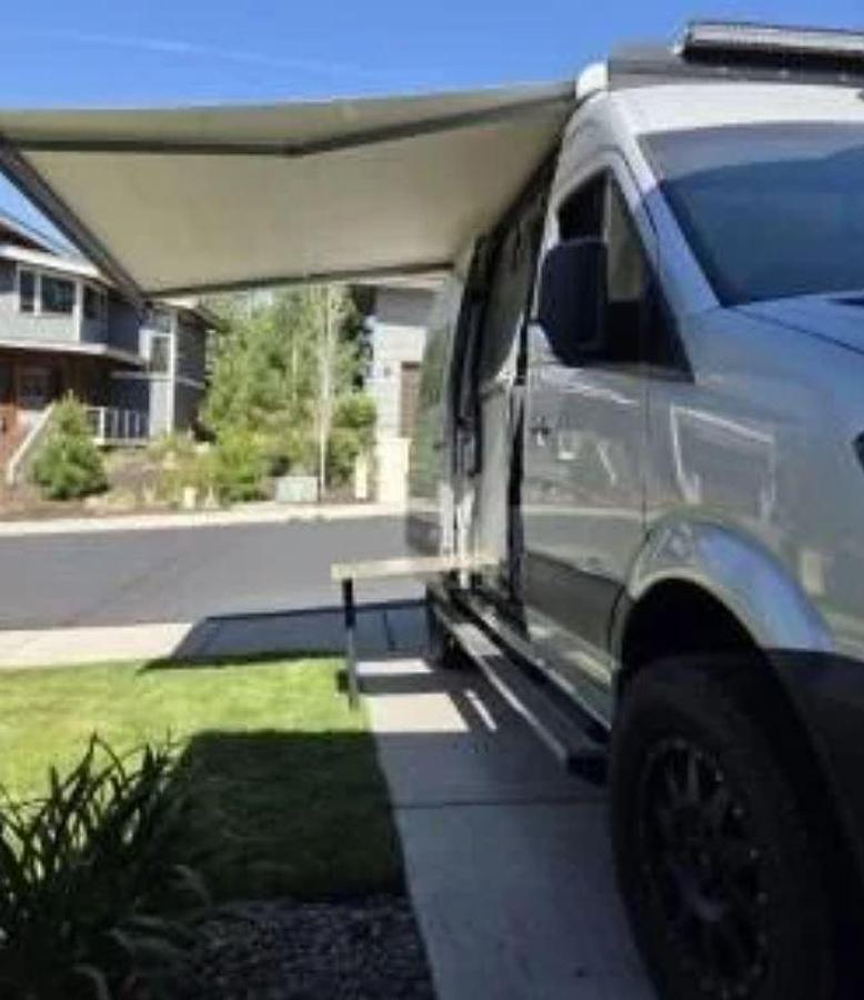 Used 2019 Winnebago Revel 44e