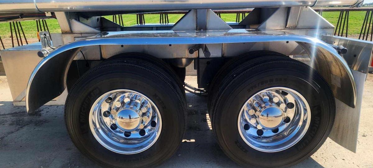 Used 2024 WESTMARK 40 ft x 96 in Flatbed Trailer