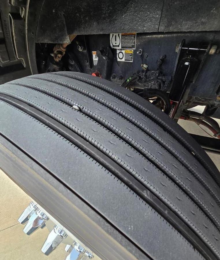 Used 2016 KENWORTH T660 Conventional Sleeper Semi