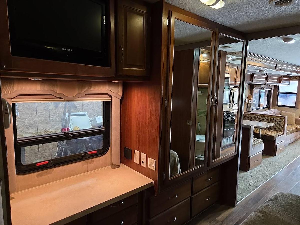 Used 2007 Fleetwood Bounder
