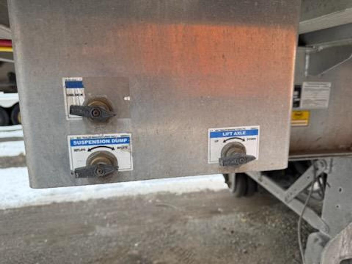 Used 2024 Mac MV Pro End Dump Trailer