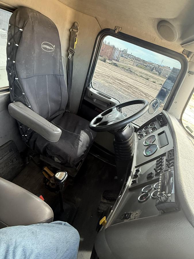 Used 2015 Kenworth T370