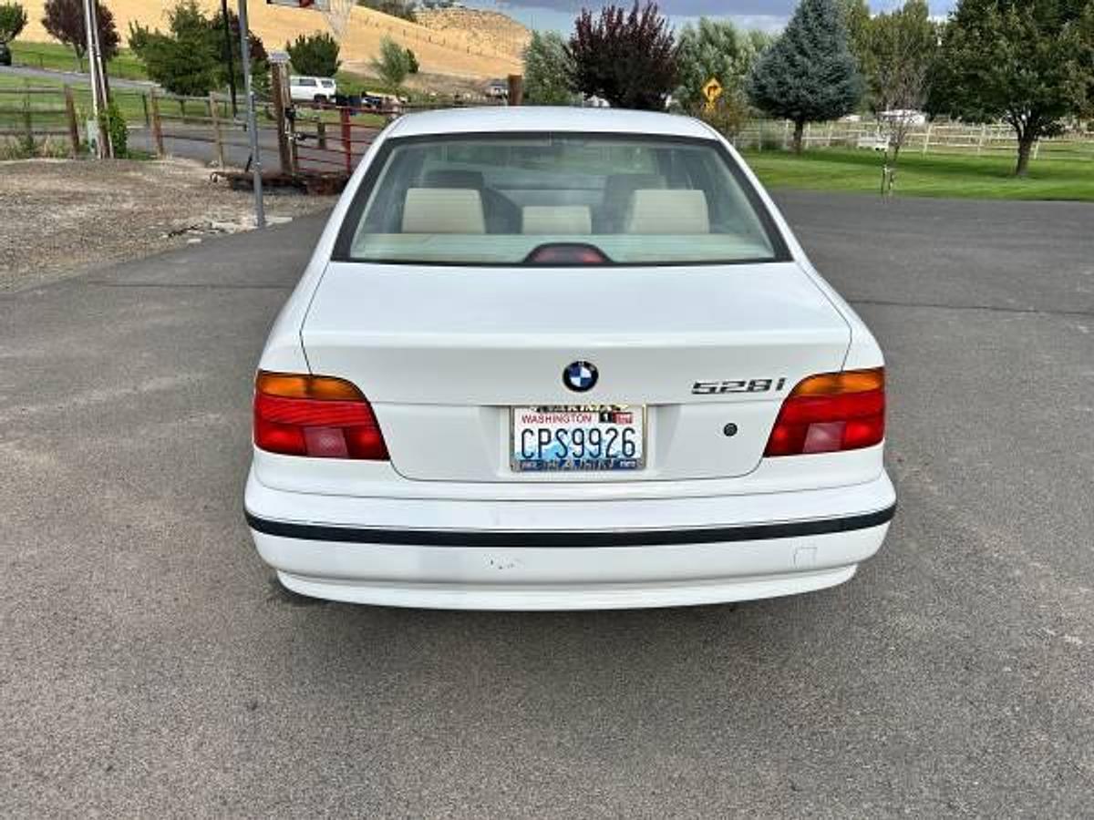 Used 1999 BMW 528i