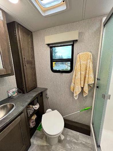 Used 2021 Coachmen Sportscoach SRS 376ES