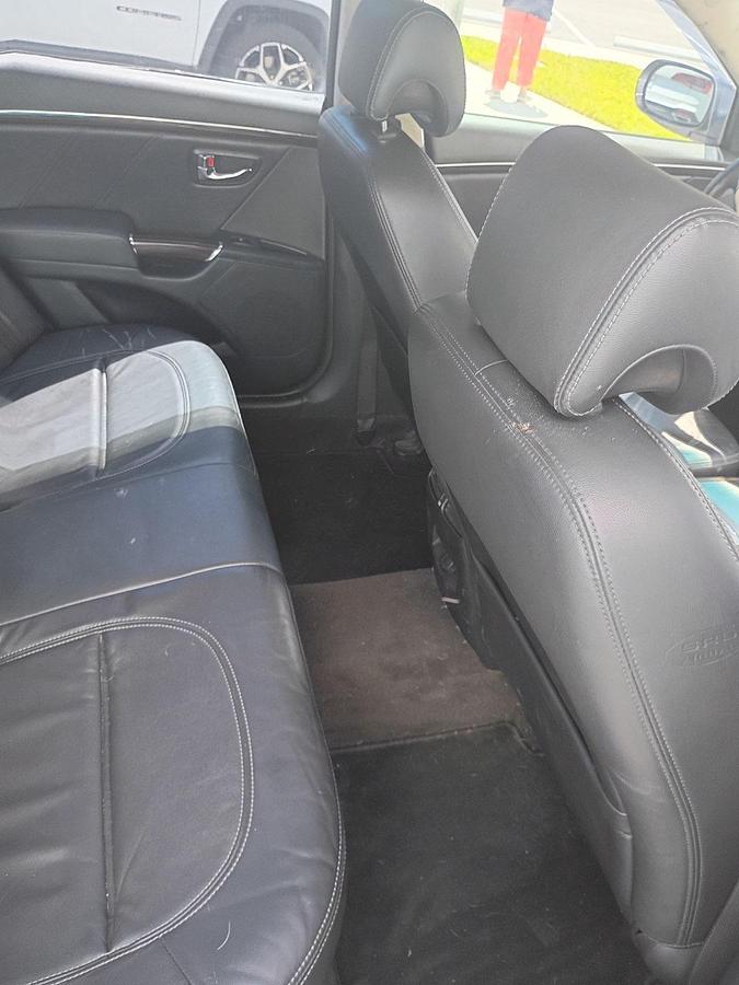 Used 2011 Hyundai Azera Limited