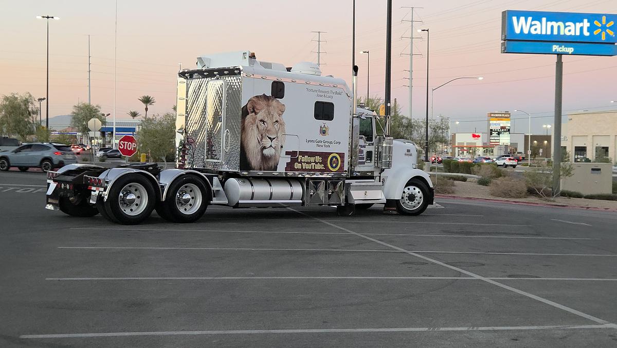 Used 2007 Kenworth W900